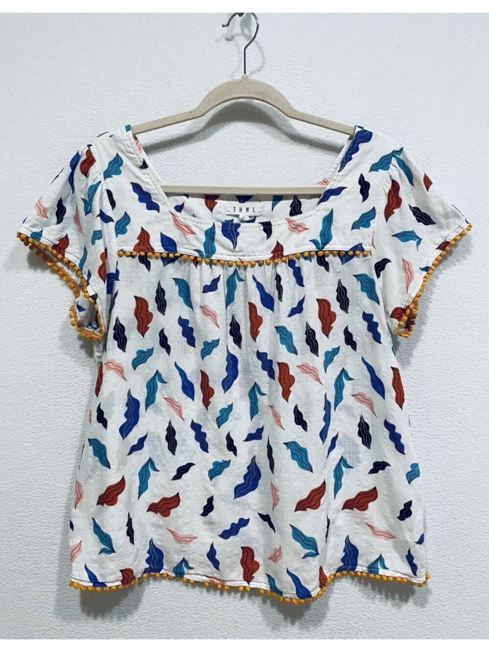 THML Top Womens Large Vibrant Boho Leaf Print Crochet Trim Flowy Boxy Hippie